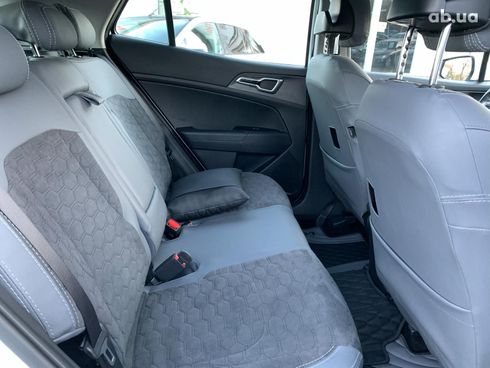 Kia Sportage 2023 белый - фото 26