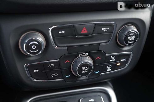 Jeep Compass 2018 - фото 17