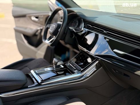 Audi Q8 2018 синий - фото 35