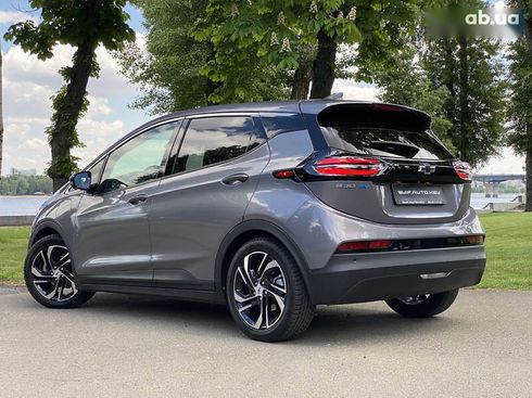 Chevrolet Bolt 2022 - фото 7
