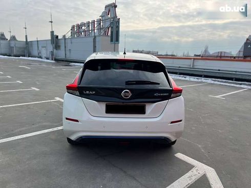 Nissan Leaf 2019 - фото 11