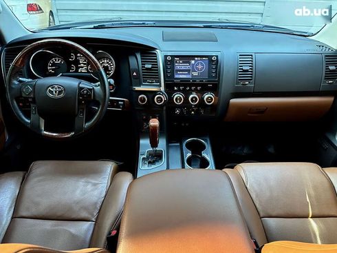 Toyota Sequoia 2021 - фото 21