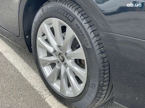 Toyota Camry 2019 - фото 11