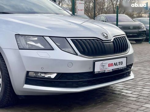 Skoda Octavia 2017 - фото 8