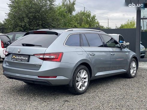 Skoda Superb 2016 - фото 28