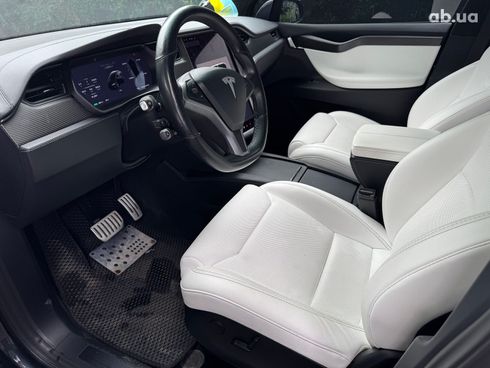 Tesla Model X 2018 серый - фото 15