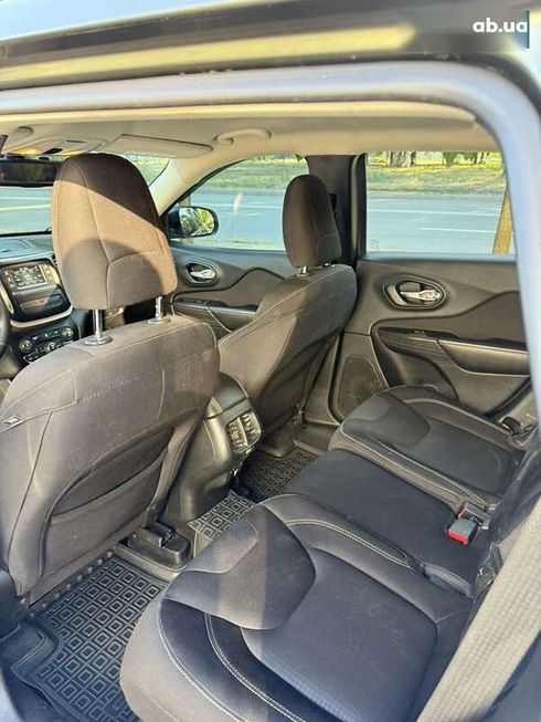 Jeep Cherokee 2015 - фото 15