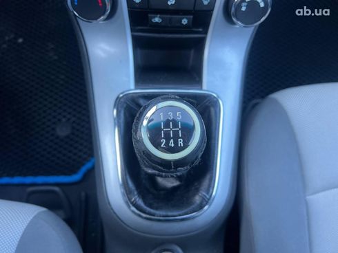 Chevrolet Cruze 2010 серый - фото 30