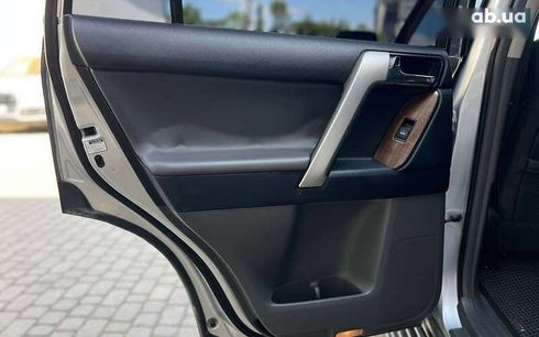 Toyota Land Cruiser 2012 - фото 26