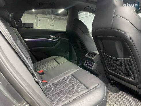 Audi E-Tron 2020 - фото 14