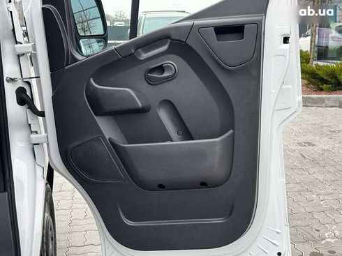 Renault Master 2019 - фото 25