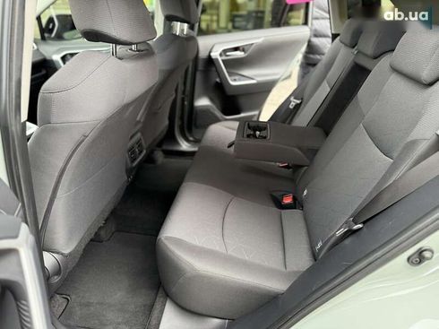Toyota RAV4 2019 - фото 25