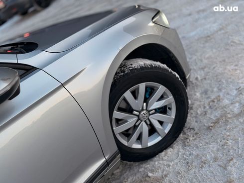 Volkswagen Passat 2016 серый - фото 14
