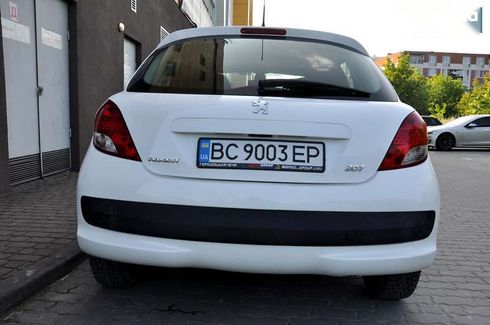 Peugeot 207 2011 - фото 9