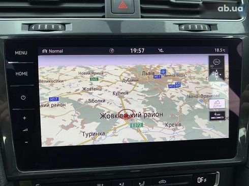 Volkswagen e-Golf 2020 - фото 21