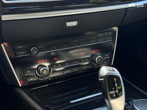 BMW 5 серия 2017 серый - фото 29