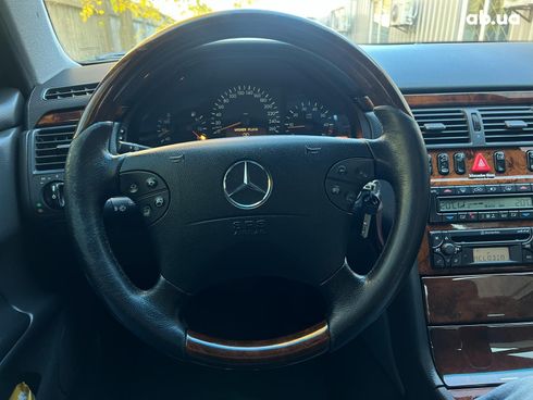 Mercedes-Benz E-Класс 2002 черный - фото 12