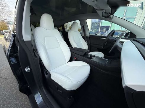 Tesla Model Y 2024 - фото 15
