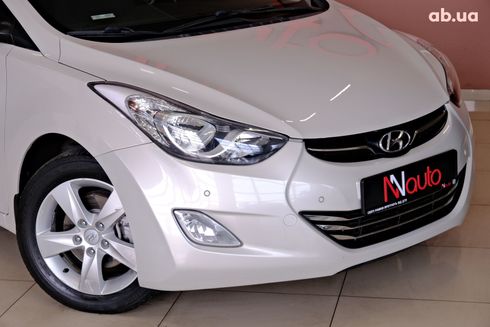 Hyundai Elantra 2013 бежевый - фото 3