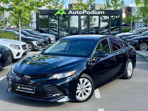 Toyota Camry 2017 - фото 12