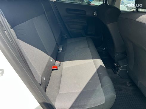 Citroёn C4 2015 белый - фото 17