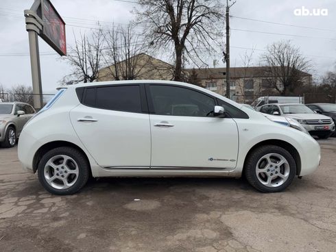 Nissan Leaf 2014 белый - фото 14