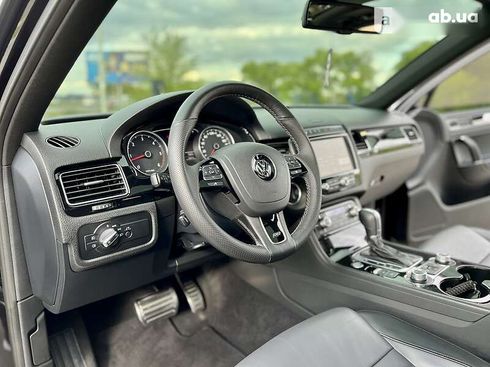Volkswagen Touareg 2015 - фото 27