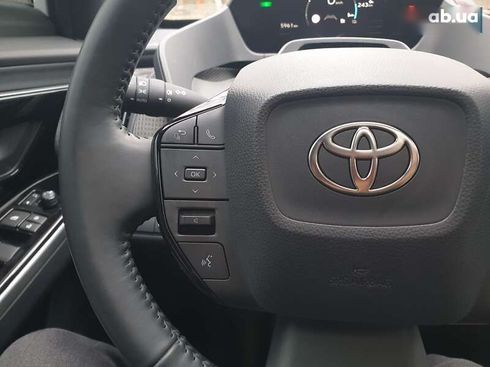 Toyota bZ 2022 - фото 11