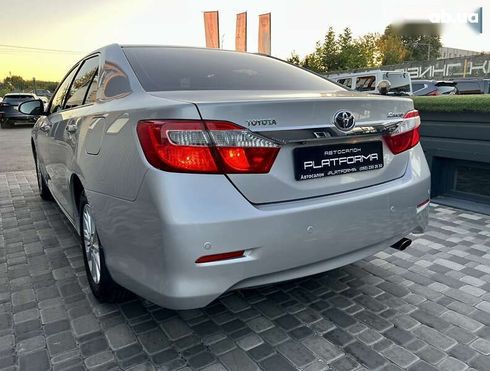 Toyota Camry 2013 - фото 8