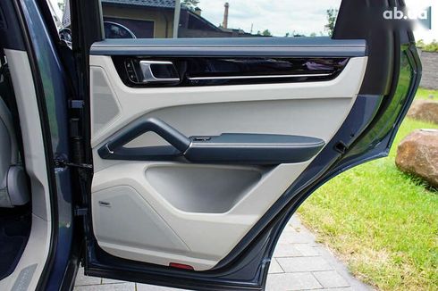 Porsche Cayenne 2019 - фото 30