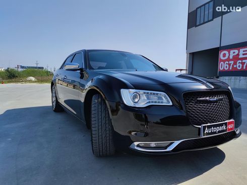 Chrysler 300 2018 черный - фото 3