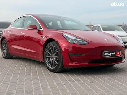 Tesla Model 3 2019 красный - фото 2