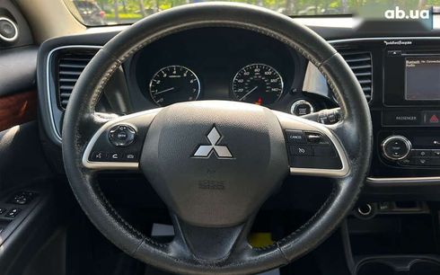Mitsubishi Outlander 2015 - фото 12