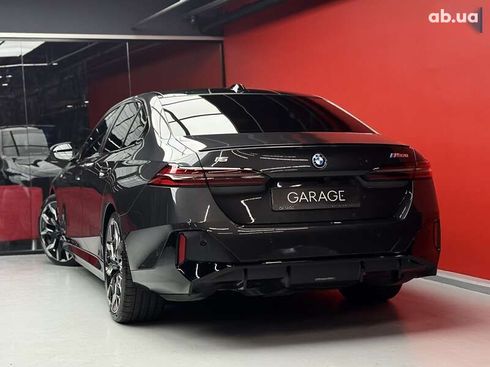 BMW i5 2023 - фото 19