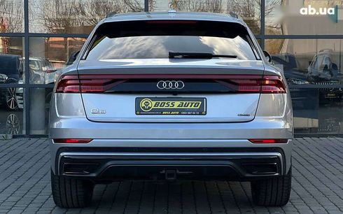 Audi Q8 2020 - фото 5