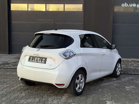 Renault Zoe 2016 - фото 4