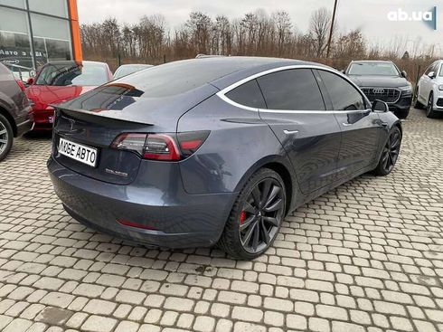 Tesla Model 3 2020 - фото 7