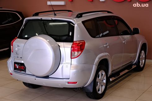 Toyota RAV4 2006 серый - фото 5