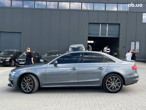 Audi A4 2015 серый - фото 12