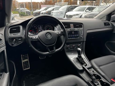 Volkswagen Golf 2016 красный - фото 25