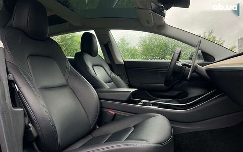 Tesla Model 3 2020 - фото 9