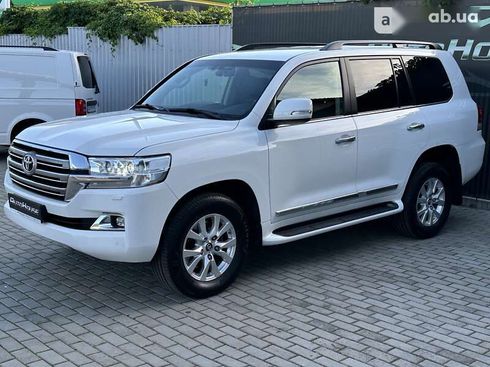 Toyota Land Cruiser 2019 - фото 5