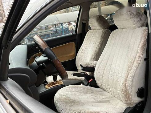 Volkswagen Passat 2001 - фото 9