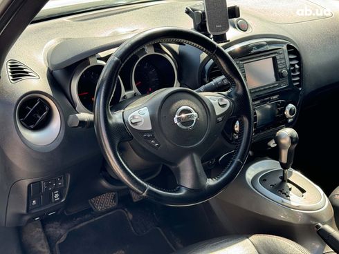 Nissan Juke 2011 белый - фото 21