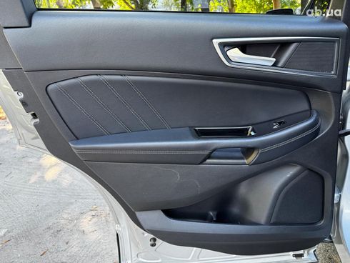 Ford Edge 2018 серый - фото 30