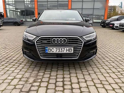 Audi A3 2018 - фото 2