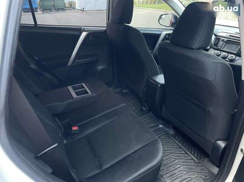 Toyota RAV4 2018 - фото 21