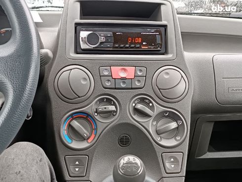 Fiat Panda 2011 белый - фото 9