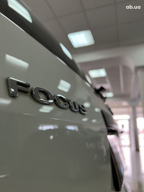 Ford Focus 2005 белый - фото 5