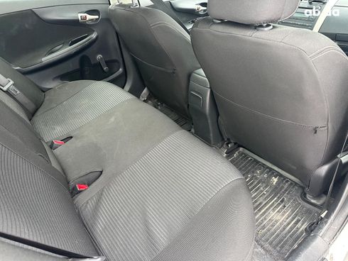 Toyota Corolla 2009 серый - фото 13